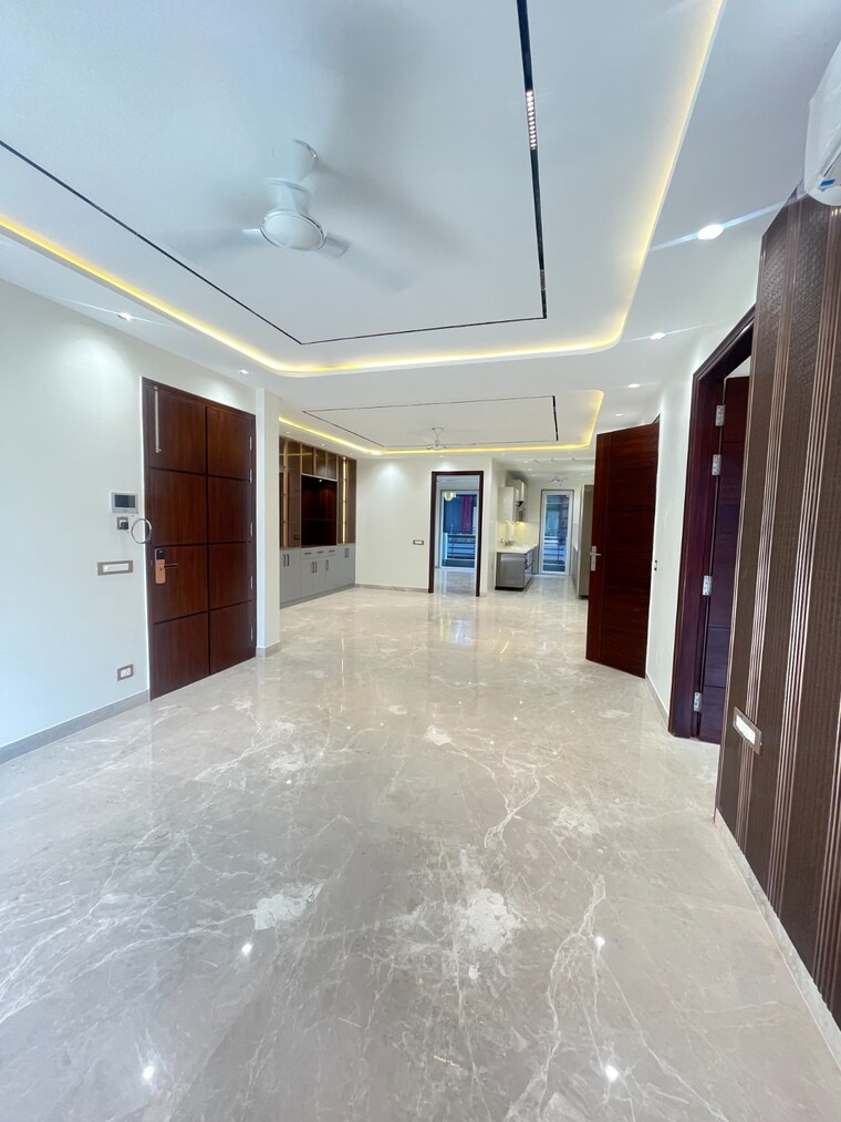 Room, bptp-green-oaks 4 Bedroom 260 Sq.Ft. Builder Floor In Sector 70a Gurgaon 9579080