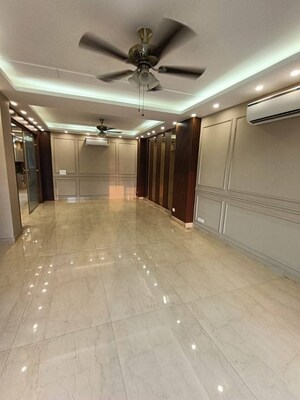 Room in 4 BHK Builder Floor at Ansal API Esencia, Sector 67 – for Sale