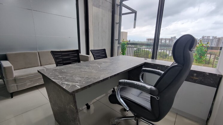 Team Area, united-world-trade-tower Commercial Office Space 1200 Sq.Ft. In Makarba Ahmedabad 9579091