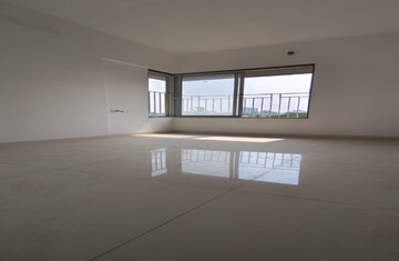 Master Bedroom in 2 BHK Apartment at Maauli Omkar CHSL, Mulund East – for Rent