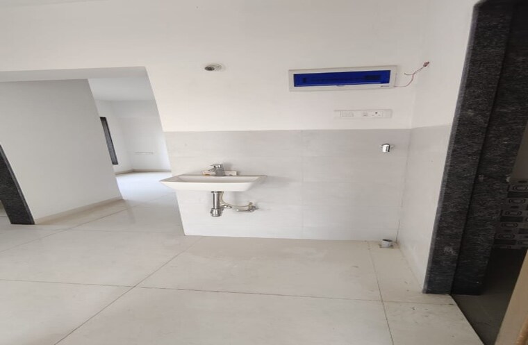 Attached Bathroom, maauli-omkar-chsl 2 Bedroom 750 Sq.Ft. Apartment In Mulund East Mumbai 9578994