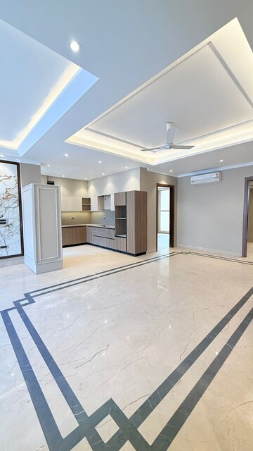 Building Lobby in 3 BHK Builder Floor at Ansal API Esencia, Sector 67 – for Sale