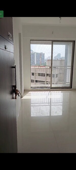 Room in  Office Space at Kalyan West – for Rent