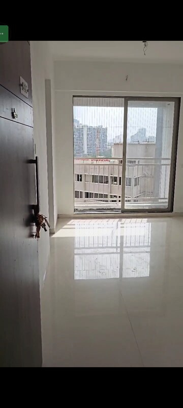 Room in  Office Space at Kalyan West – for Rent