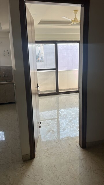 Room in 3 BHK Apartment at M3M Atrium, Sector 57 – for Rent