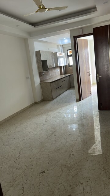 Room in 3 BHK Apartment at M3M Atrium, Sector 57 – for Rent