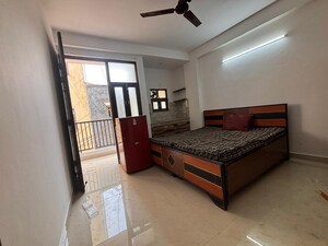 1 BHK Builder Floor For Rent in Saket