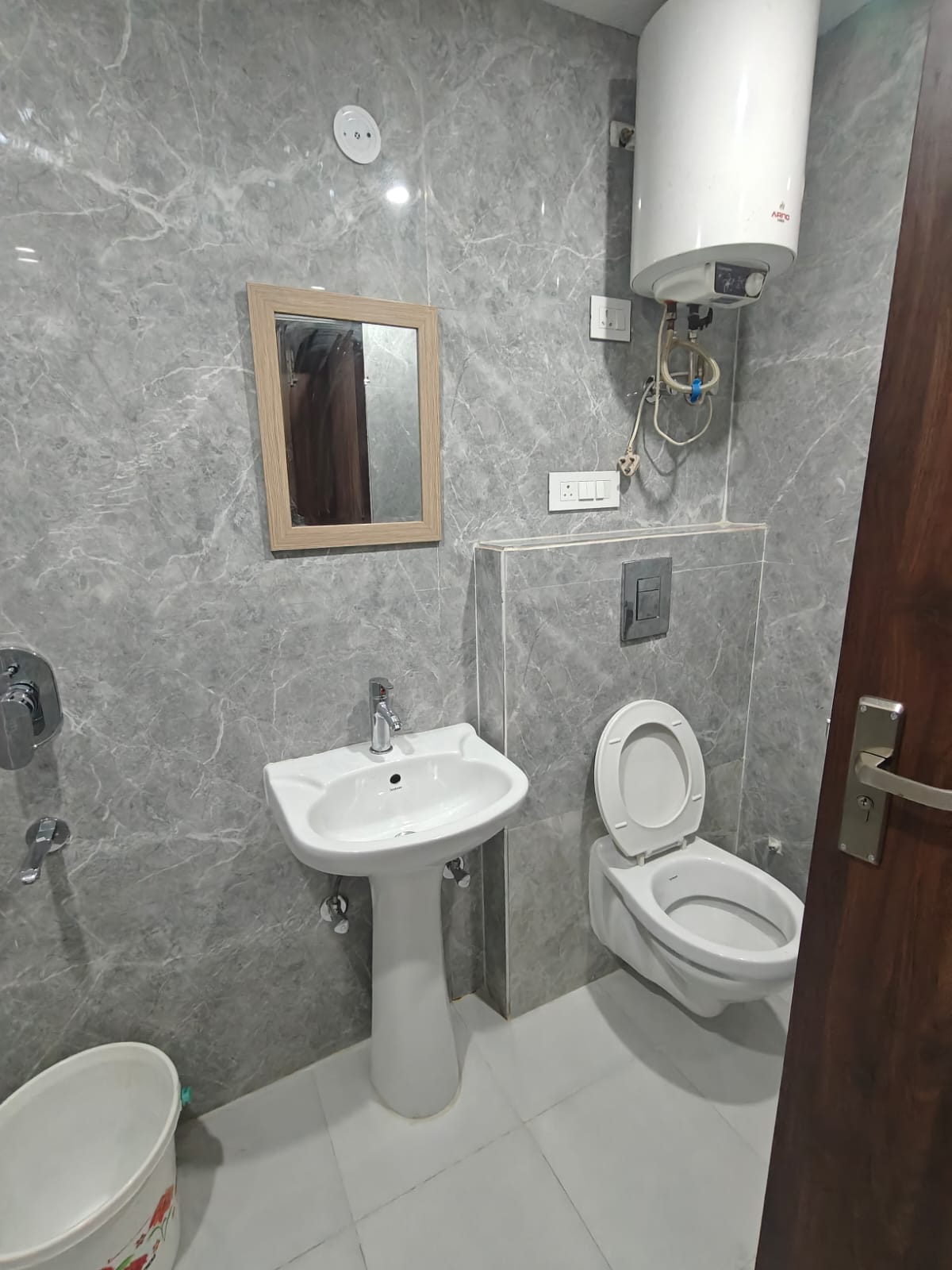 2 BHK Apartment For Rent in Jaypee Pavilion Heights III