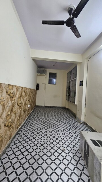  Shop For Sale in Dilshad Colony