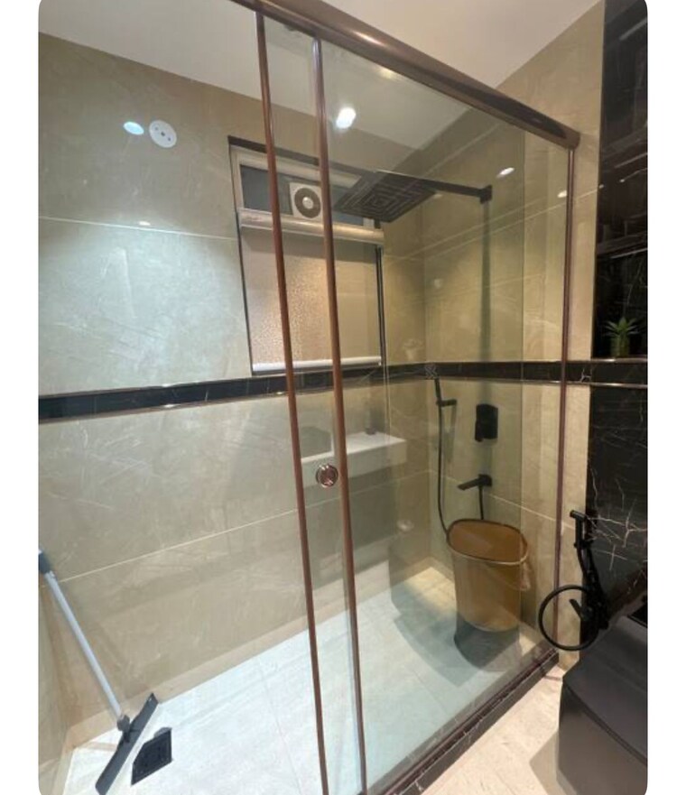 undefined, sukhdev vihar 4 Bedroom 450 Sq.Yd. Builder Floor In Sukhdev Vihar Delhi 9579144