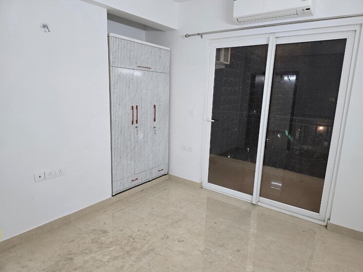 Room, tata-eureka-park 2 Bedroom 1100 Sq.Ft. Apartment In Sector 150 Noida 9579166