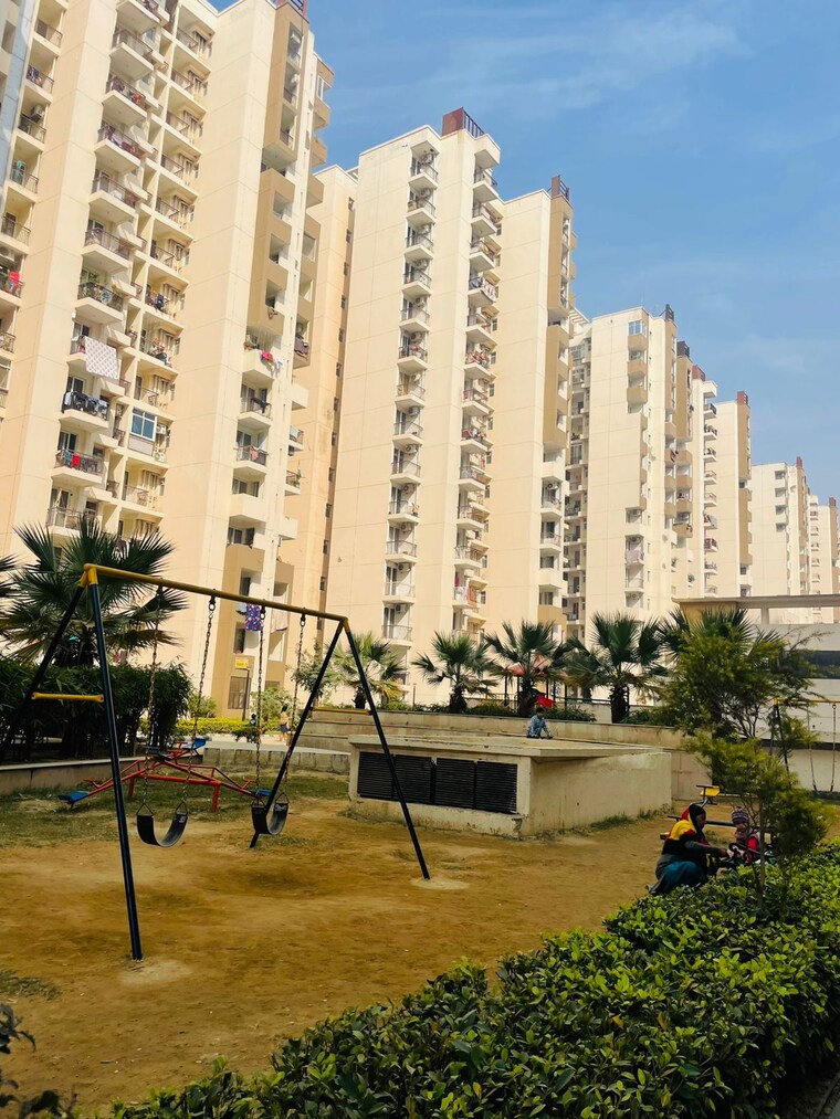 Exterior View, amrapali-leisure-park 2.5 Bedroom 955 Sq.Ft. Apartment In Amrapali Leisure Valley Greater Noida 9579148