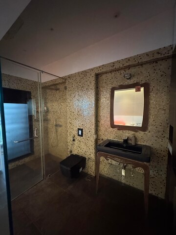 Furnished Amenities in 4 BHK Apartment at Lodha Bellissimo, Mahalaxmi – for Rent