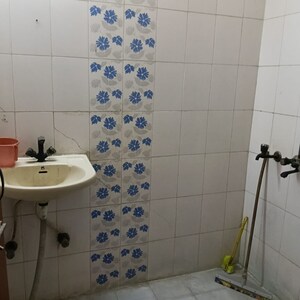 Bathroom in 2 BHK Builder Floor at RWA Apartments Sector 50, Sector 50 – for Rent
