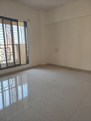 Room in 3 BHK Apartment at Cosmos Jewels Solitaire, Ghodbunder Road – for Rent