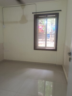 Room in 1 BHK Apartment at Andheri West – for Rent