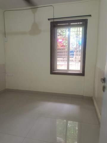 Room in 1 BHK Apartment at Andheri West – for Rent