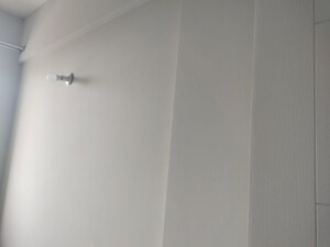 Room in 2 BHK Apartment at Tata Eureka Park, Sector 150 – for Rent