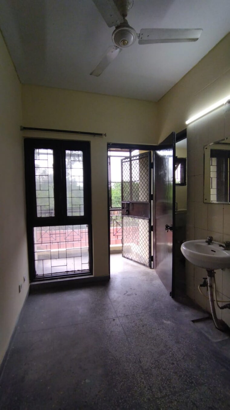 Living Room, molarband 1 Bedroom 516 Sq.Ft. Apartment In Molarband Delhi 9579186