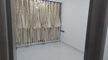 Room in 4 BHK Apartment at Kalyani Nagar – for Rent