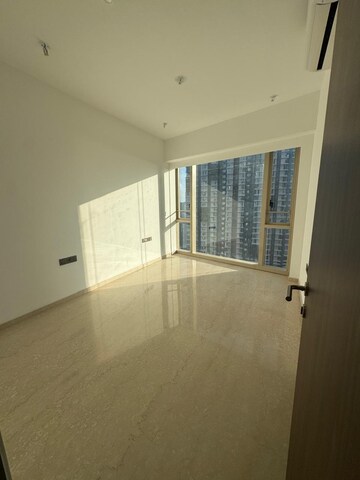 3 BHK Apartment For Rent in Lodha World One, Worli