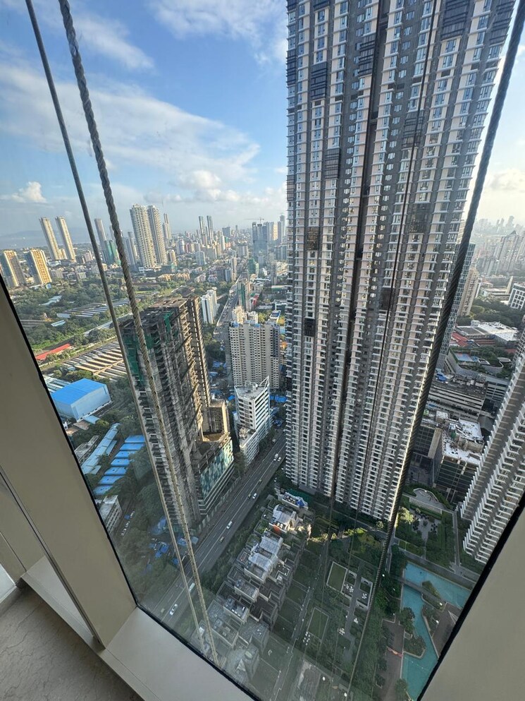 Balcony, lodha-world-one 3 Bedroom 1553 Sq.Ft. Apartment In Worli Mumbai 9579197