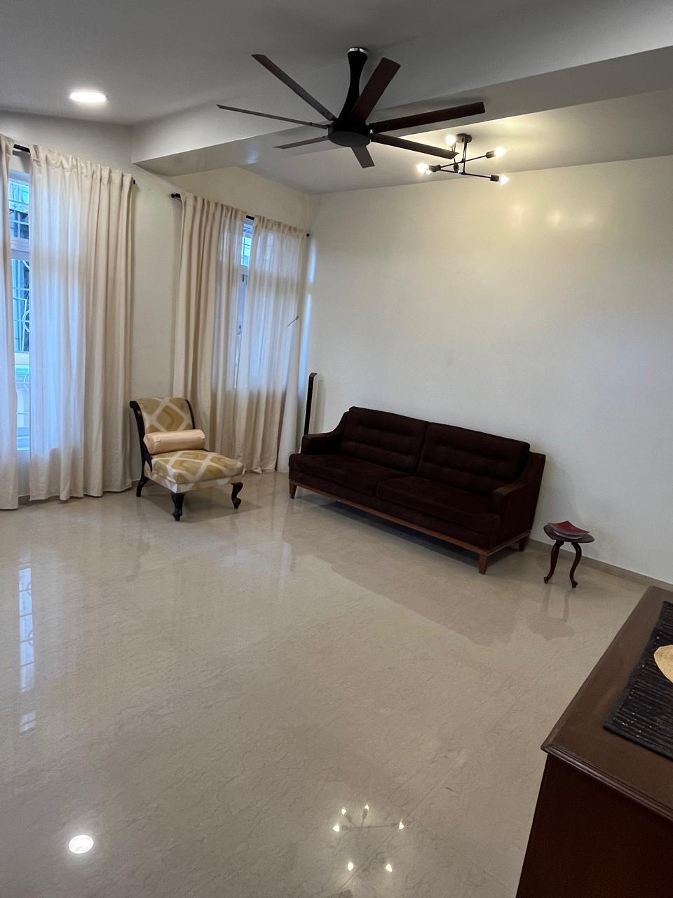 3 BHK + Servant Room Apartment For Rent in Lodha World One