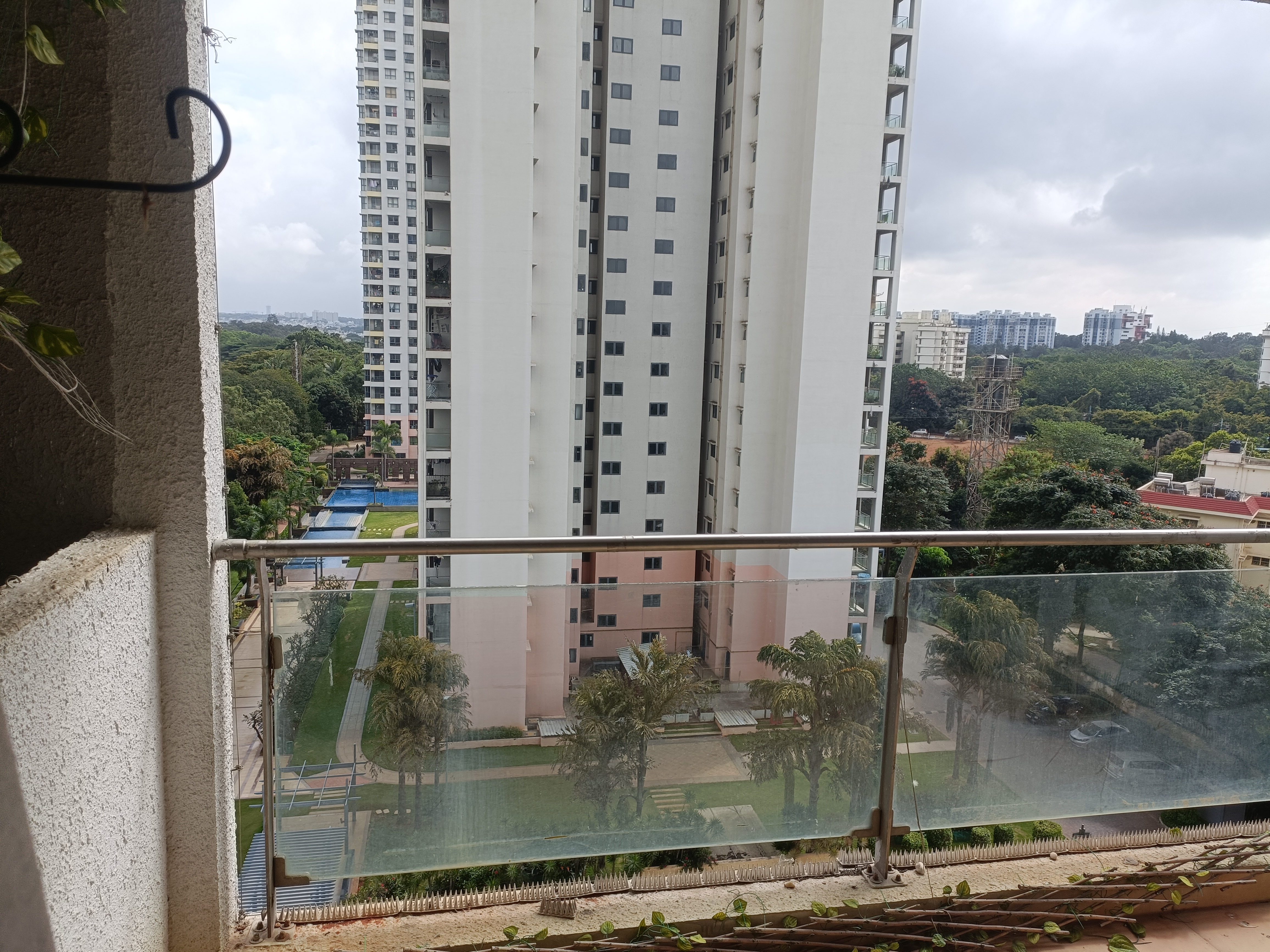2 BHK Apartment For Rent in Tata Aquila Heights