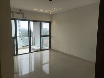 Room in 2 BHK Apartment at Tata Aquila Heights, Jalahalli – for Rent