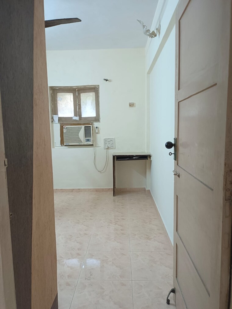 Bedroom, raj-laxmi-apartment-andheri-west 1 Bedroom 450 Sq.Ft. Apartment In Andheri West Mumbai 9579229