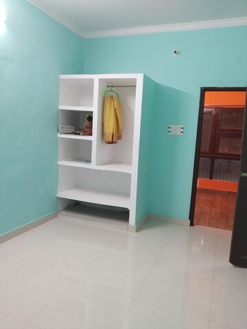 Furnished Amenities in 3 BHK Builder Floor at Aliganj – for Rent