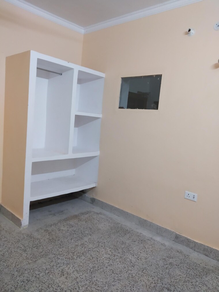 Room, aliganj 3 Bedroom 1600 Sq.Ft. Builder Floor In Aliganj Lucknow 9579246