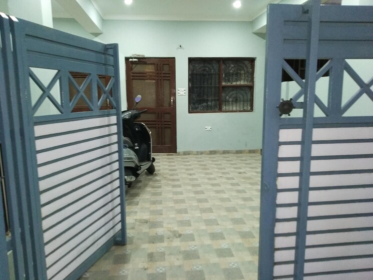 Balcony, aliganj 3 Bedroom 1600 Sq.Ft. Builder Floor In Aliganj Lucknow 9579246