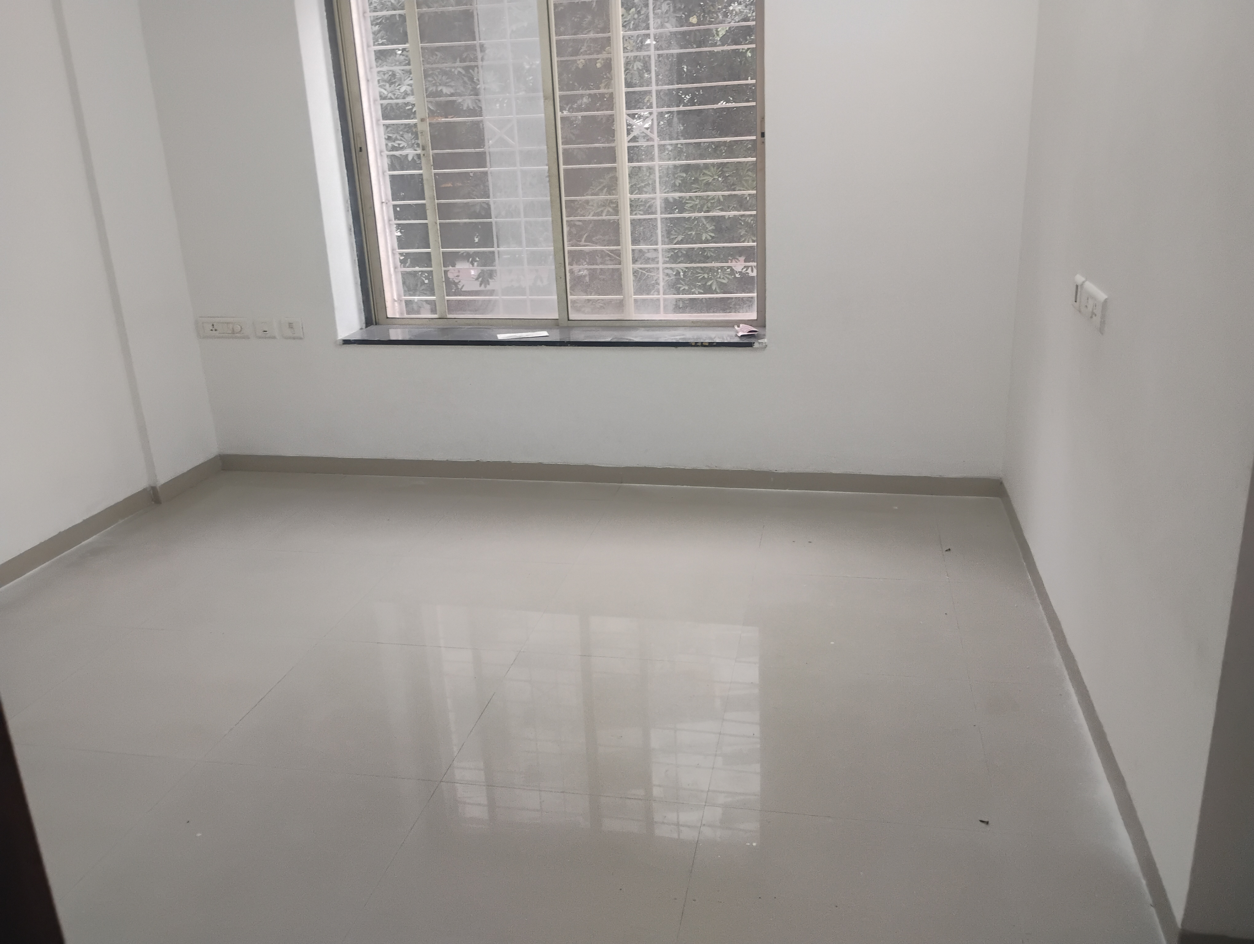 2 BHK + Servant Room 900 Sq.Ft. Apartment in Sun Universe Apartment