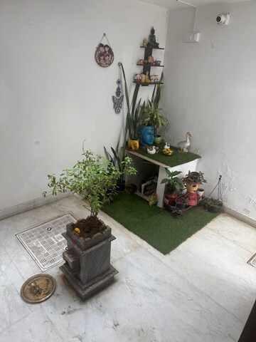 Parking in 5 BHK Independent House at North Bangalore – for Sale