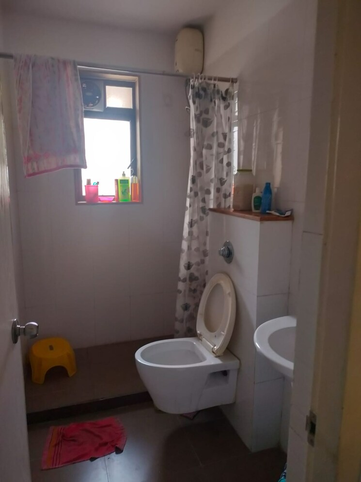 Bathroom, lodha-casa-bella 1.5 Bedroom 585 Sq.Ft. Apartment In Dombivli East Thane 9579259