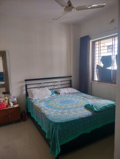 1.5 BHK + Pooja Room Apartment For Sale in Lodha Casa Bella
