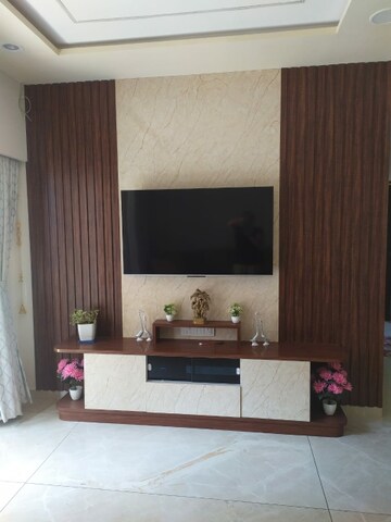 Room in 3 BHK Apartment at Vaishnodevi Circle – for Rent