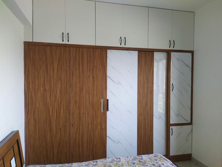 Room, vaishnodevi circle 3 Bedroom 1890 Sq.Ft. Apartment In Vaishnodevi Circle Ahmedabad 9579268