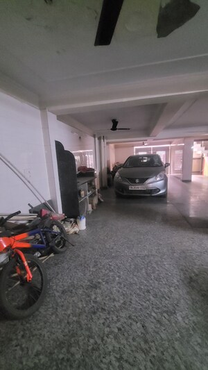  Warehouse For Rent in Dilshad Colony