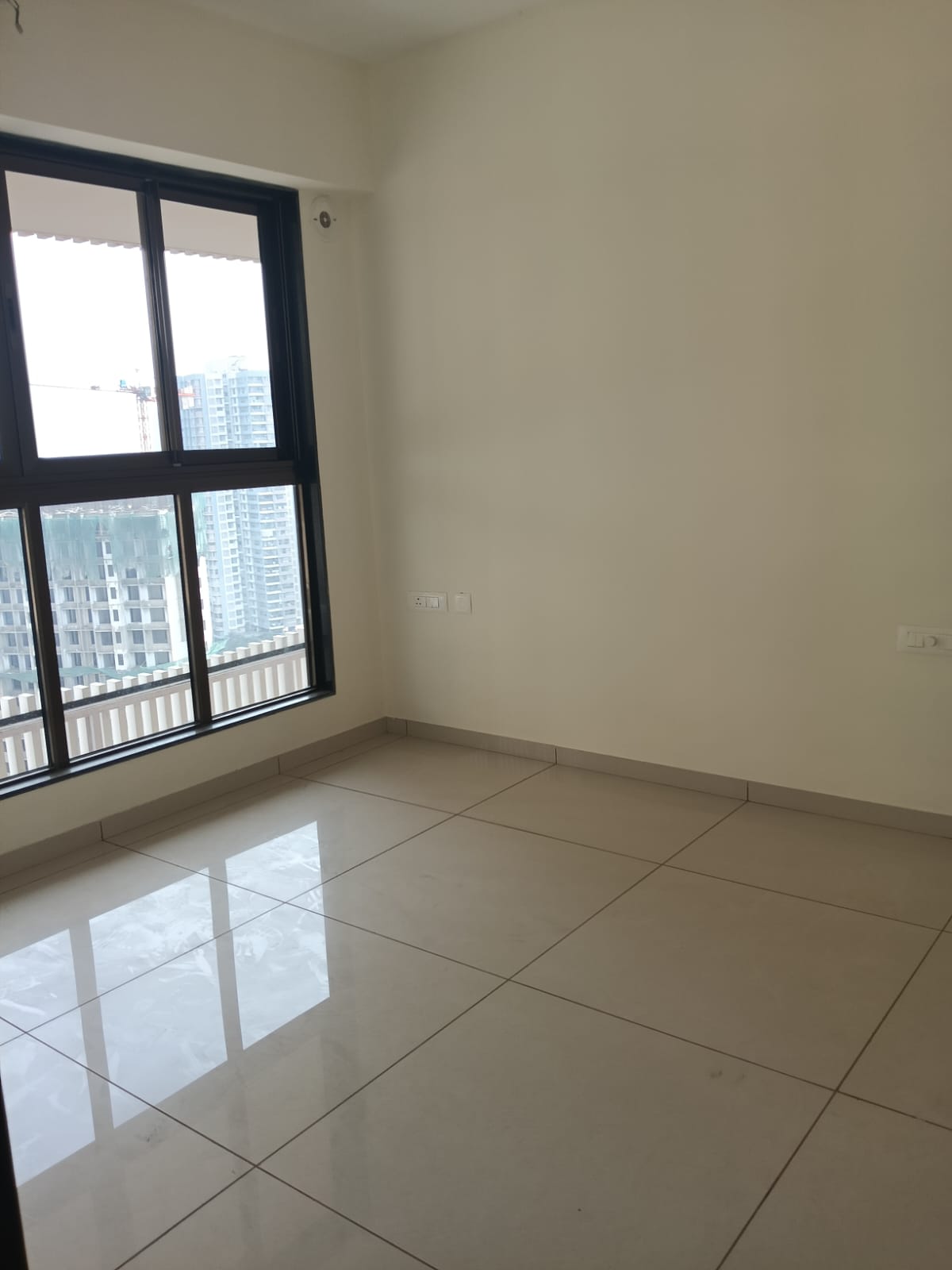 3 BHK 881 Sq.Ft. Apartment in Chandak Stella