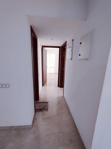 Room in 2 BHK Apartment at One Hiranandani Park Hampton, Ghodbunder Road – for Rent