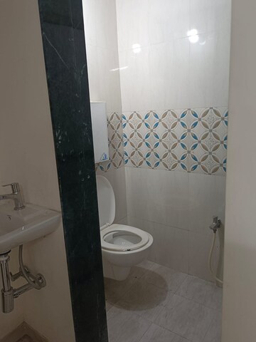 Bathroom in 1 BHK Apartment at Andheri West – for Rent