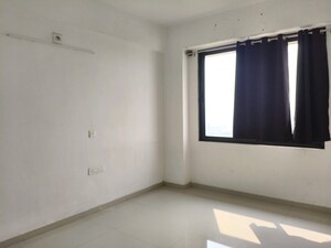 Room in 2 BHK Apartment at Chandkheda – for Rent