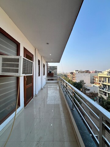 Balcony in 2 BHK Builder Floor at Sector 51 – for Rent