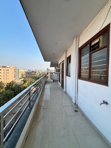 Balcony in 2 BHK Builder Floor at Sector 51 – for Rent