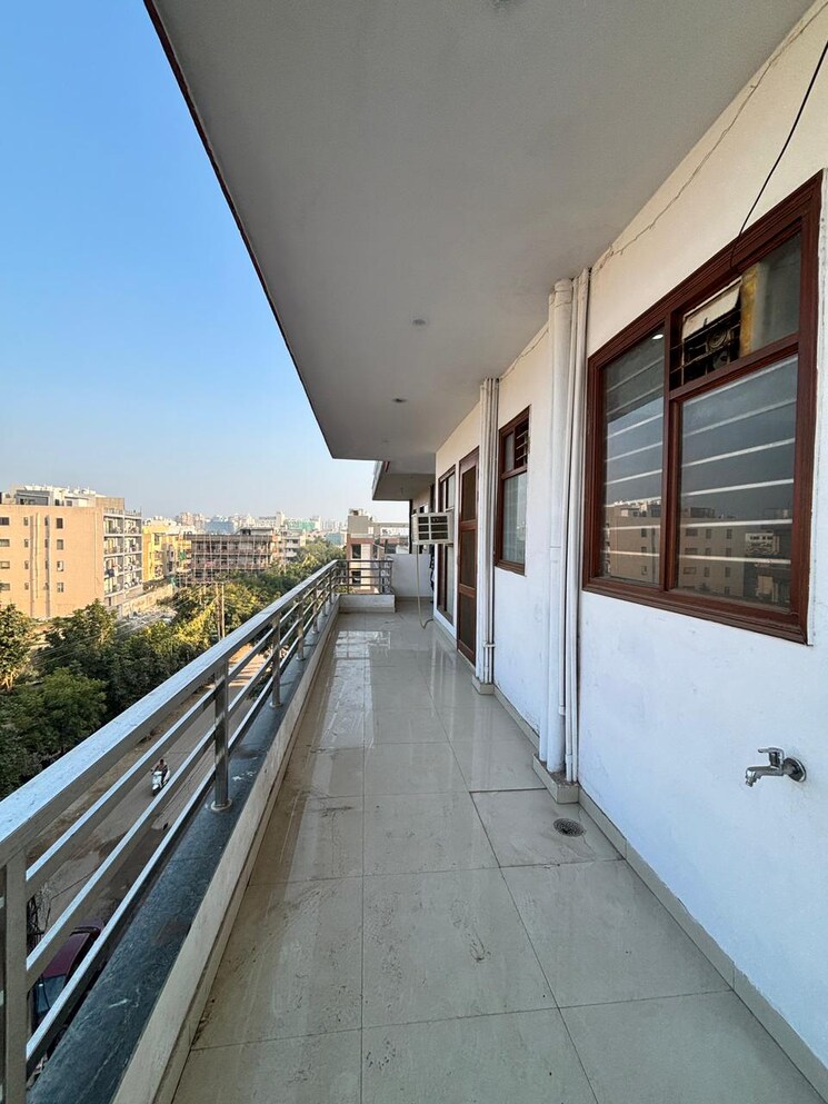 Balcony, sector 51 2 Bedroom 1440 Sq.Ft. Builder Floor In Sector 51 Gurgaon 9579307