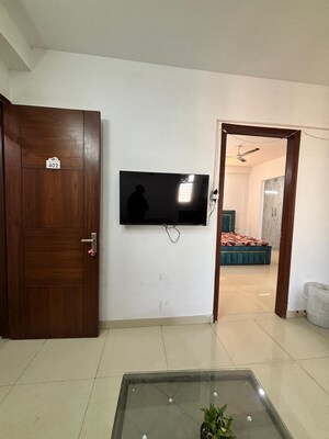 Room in 2 BHK Builder Floor at Sector 51 – for Rent