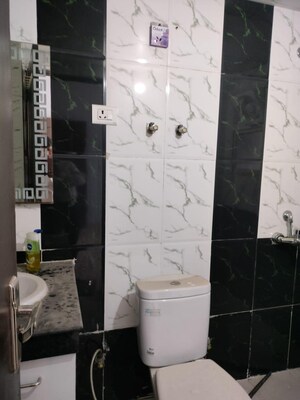 Bathroom in 2 BHK Builder Floor at Eco City Noida, Sector 75 – for Rent
