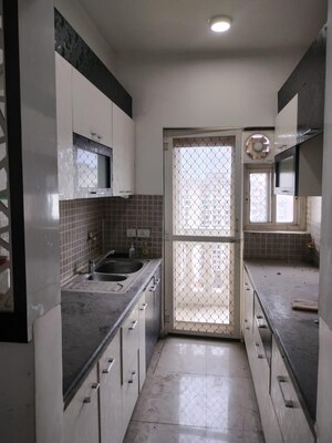 Kitchen in 2 BHK Builder Floor at Eco City Noida, Sector 75 – for Rent